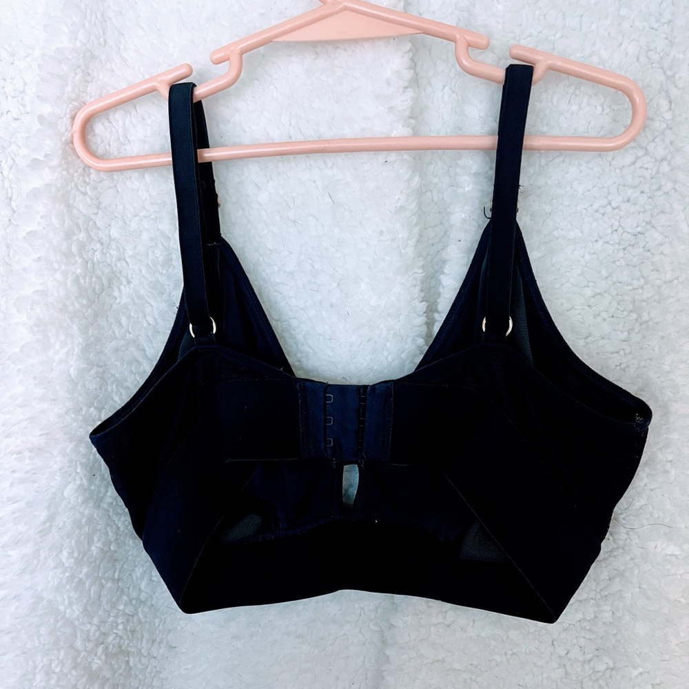 π Lively Bra π - Picture 3 of 3